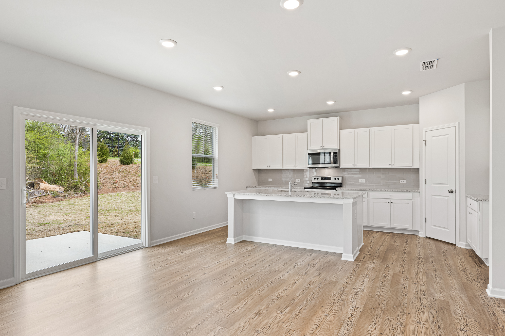 0008 2058 Brookhill Way