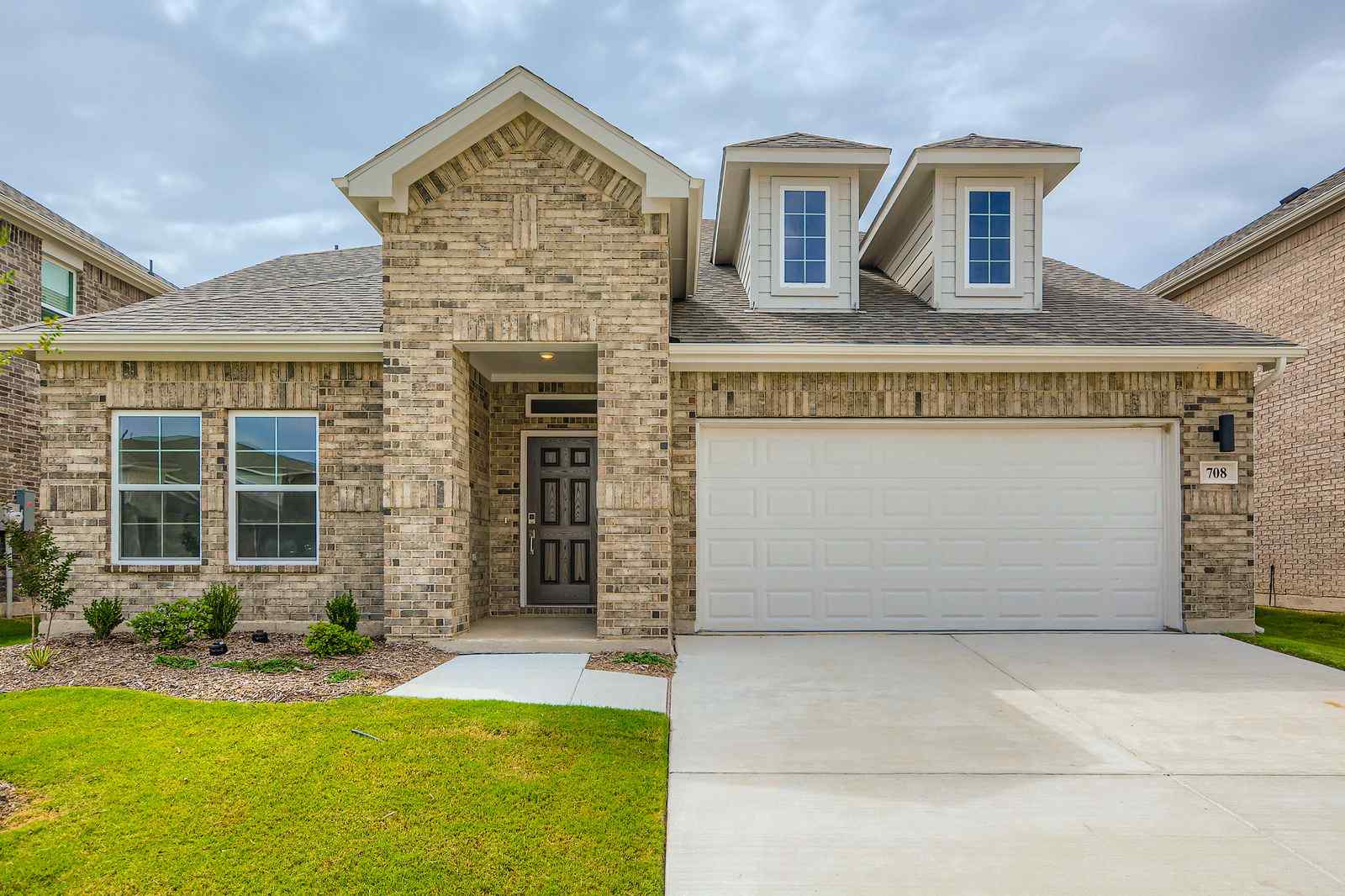 2KK13 708 ASHLEY GARDENS DRIVE