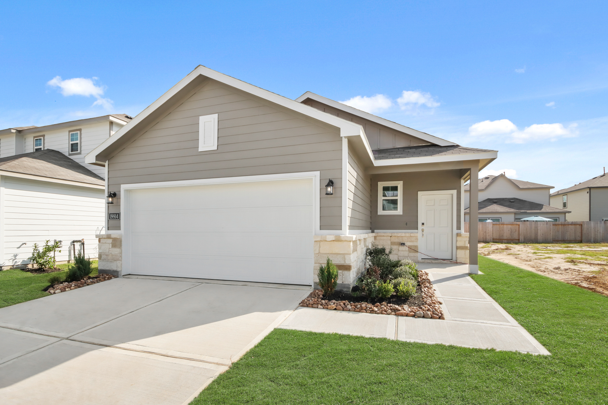 010517 19914 Park Mesa Lane